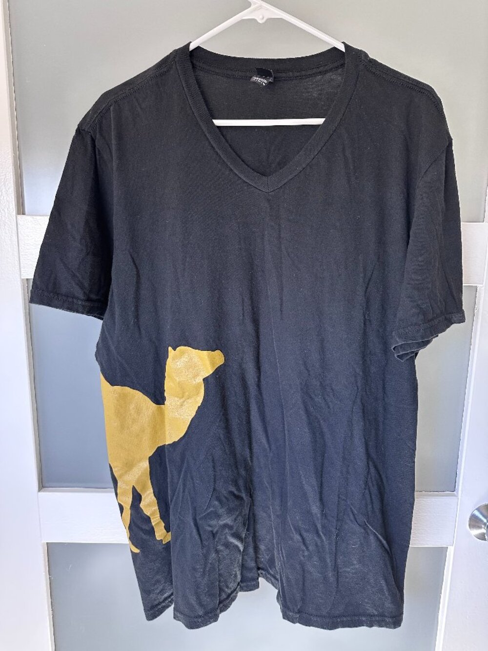 Sahara Las Vegas Shirt Mens XL Black Yellow Gold Camel Graphic Tee T-Shirt